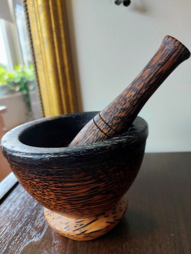 Rustic brown thai palm wood - brown,