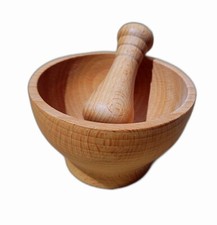 NATURAL WOOD PESTLE AND MORTAR
