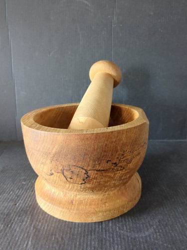 Medium size vintage ash - vintage,