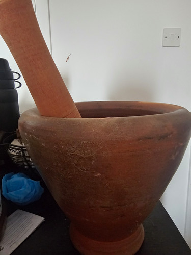 Large clay mortar wooden - large,