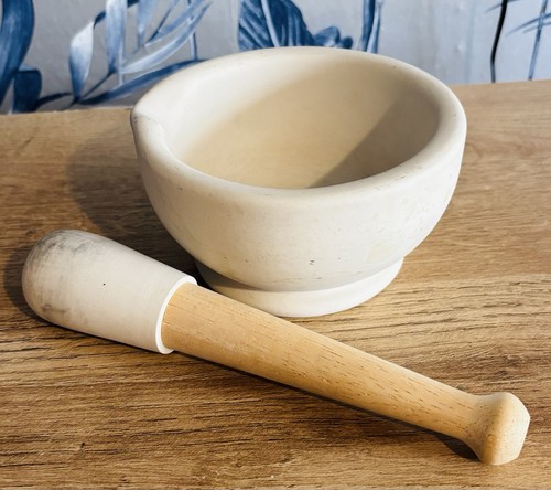 Vintage milton brook size - milton,